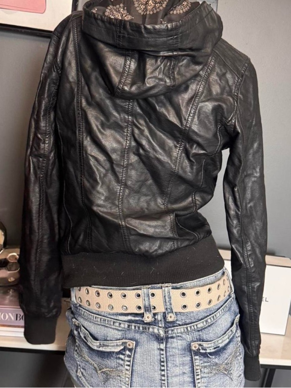 ❌SOLD❌ WarehouseY2K Black faux-leather bomber Jacket - Picture 3 of 8